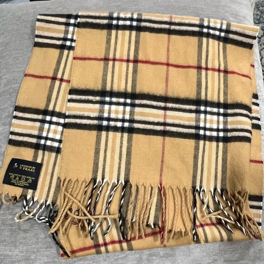 V. Fraas Cashmink Classic Scarf EUC